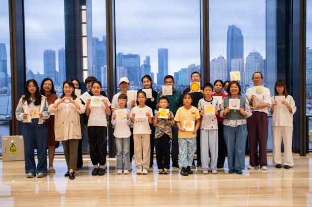 山海赋艺 疗愈润心丨青岛国际会议中心中秋观海艺术疗愈专场赋能大众美育