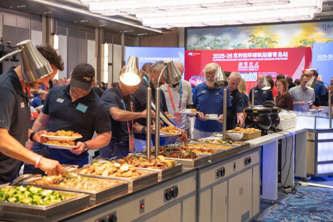 青岛国际会议中心圆满保障克利伯环球帆船赛青岛站颁奖仪式 图片